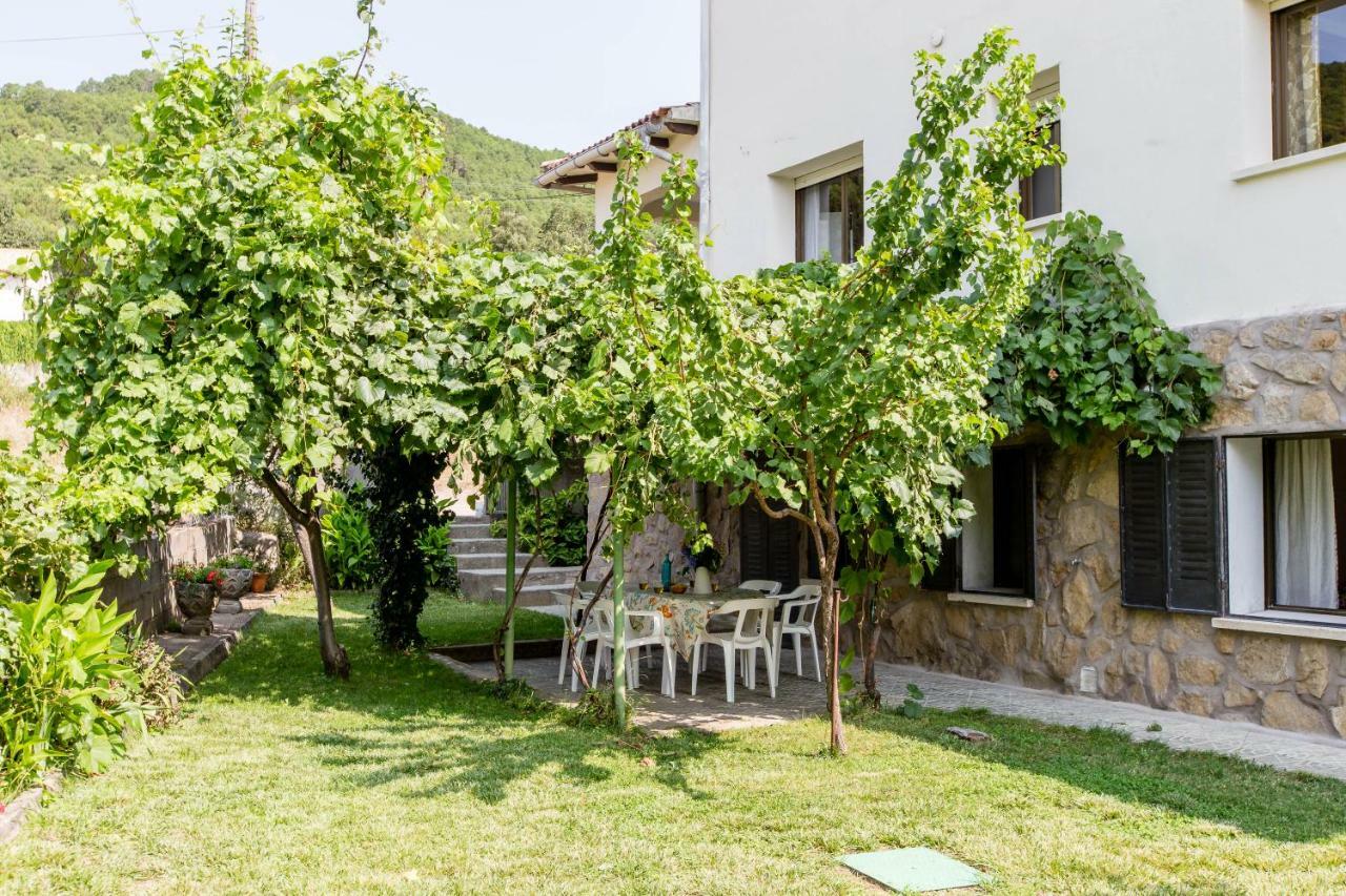 Amatalasvinas Piedralaves Exterior photo